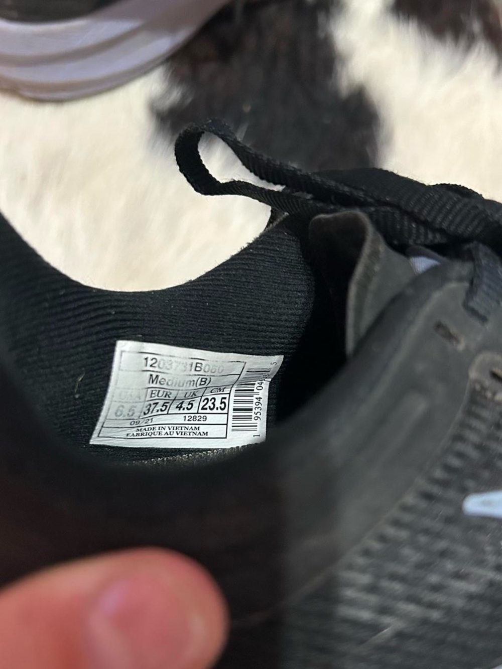 Black Athletic Sneakers - Size 6.5/7